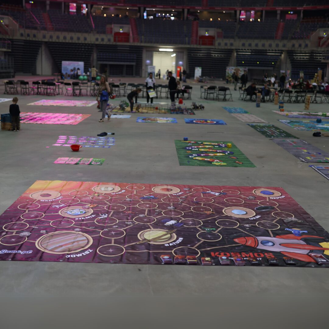 Gra „Kosmos” – edukacyjna ścieżka planetarna do skakania