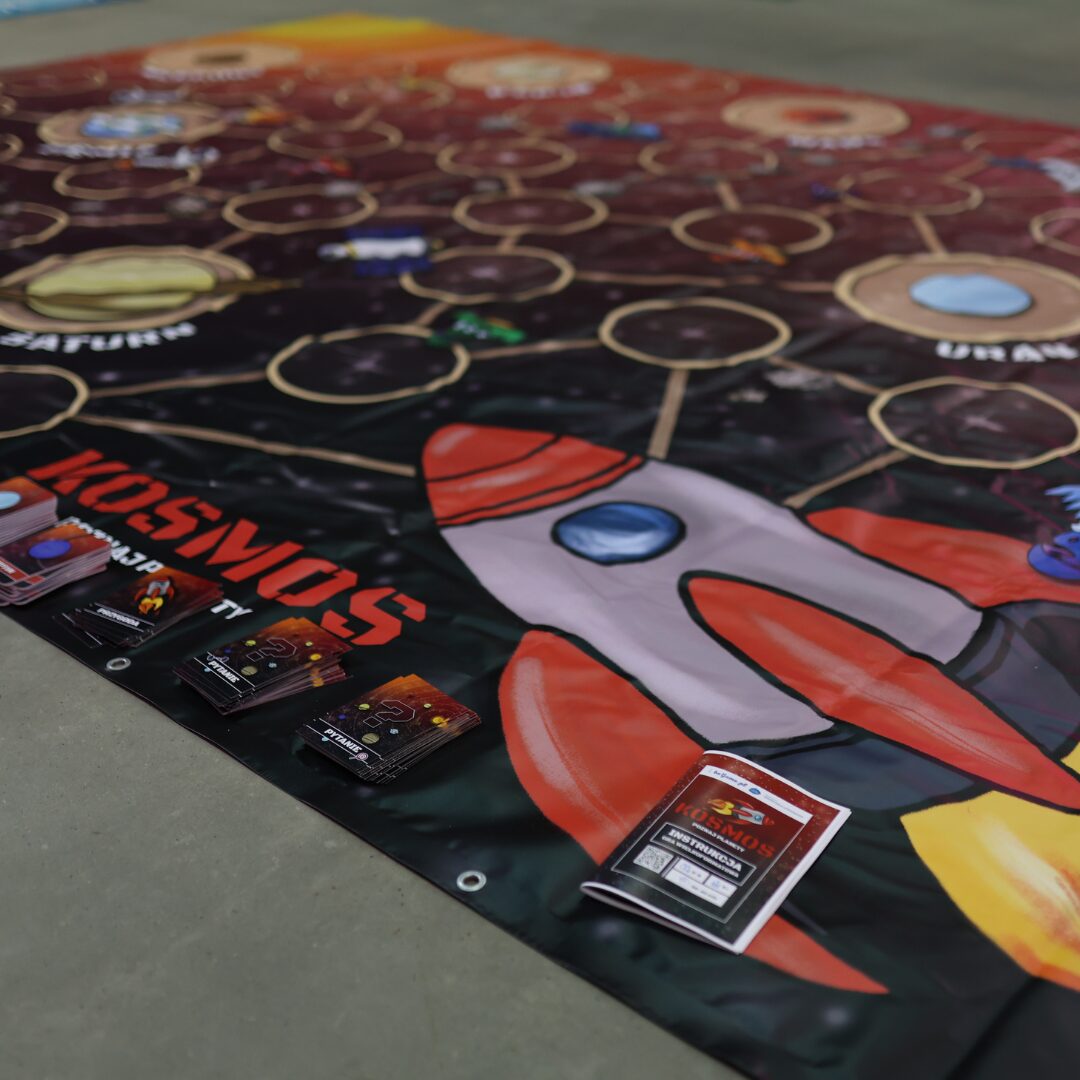 Gra „Kosmos” – edukacyjna ścieżka planetarna do skakania